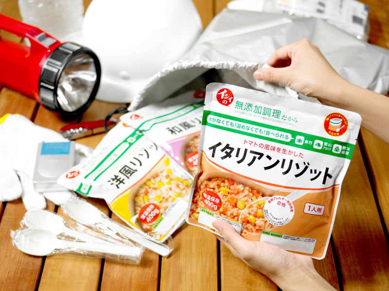 石井食品のアレルギーに配慮した非常食リゾット(同社提供)