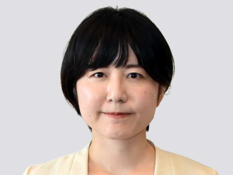 松本有利子氏
