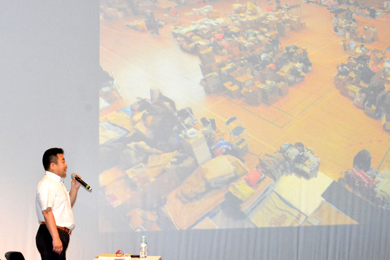 東日本大震災での被災経験を語る若生さん=勝浦市