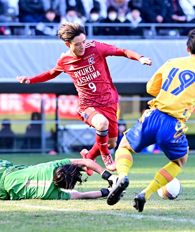 全3試合連続先制ゴールを含む4得点で、現在大会得点ランキング2位タイの流通経大柏・山野