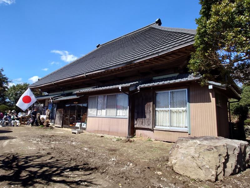 梅ケ瀬書堂起鴻館の外観