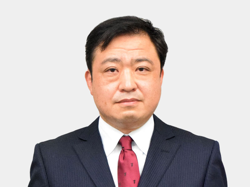 河野慎一氏